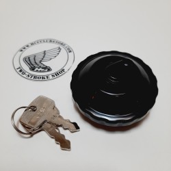 Tankdop zwart gelakt met slot